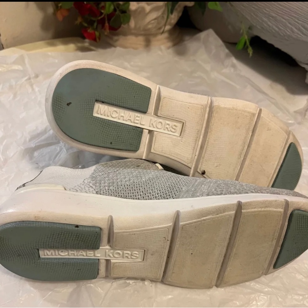 MICHAEL KORS SNEAKERS - Picture 7 of 8